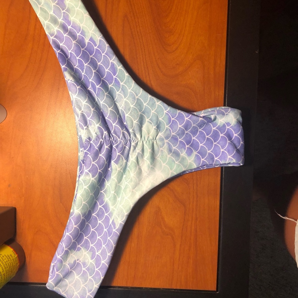 midori bikinis bottoms size large